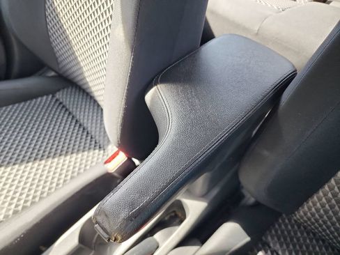 Used 2023 Nissan Versa S FWD image 33