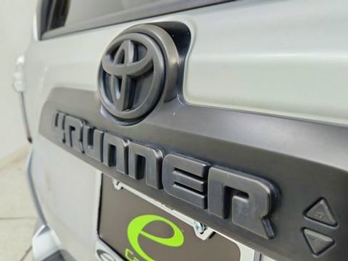 Used 2022 Toyota 4Runner TRD Off-Road image 16