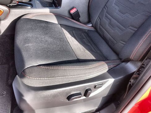 Used 2025 Nissan Frontier PRO-4X w/ Pro Convenience Package image 12