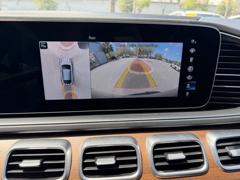 Used 2022 Mercedes-Benz GLE 53 AMG 4MATIC Coupe image 32