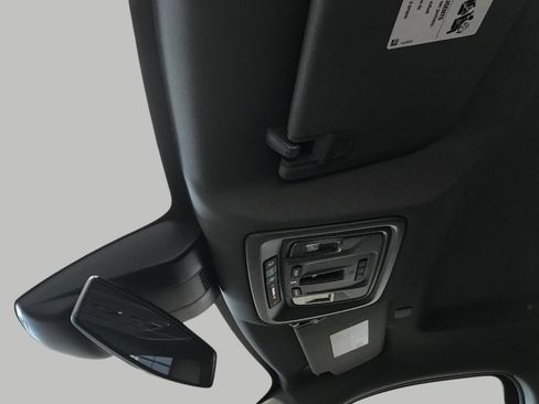 Used 2026 GMC Sierra 1500 Elevation w/ Elevation Premium Package image 18