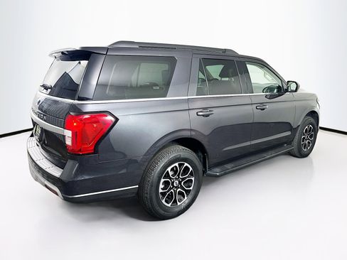 Used 2024 Ford Expedition XLT image 9