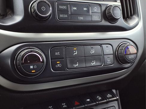 Used 2018 Chevrolet Colorado ZR2 image 8