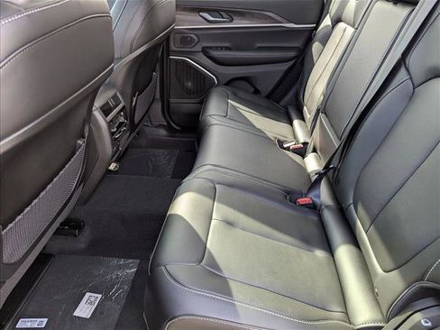 New 2026 Jeep Grand Cherokee Limited w/ Limited Altitude Package image 16