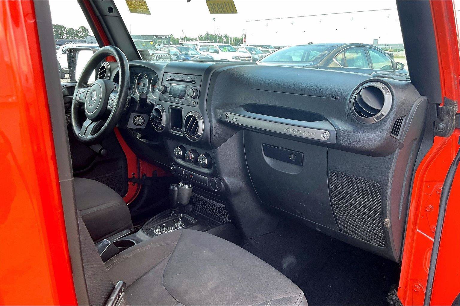 Used 2015 Jeep Wrangler Unlimited Sport AWD/4WD image 6