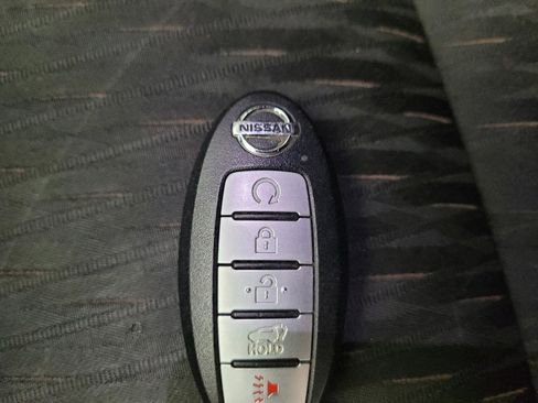 Used 2019 Nissan Rogue SV AWD/4WD image 32