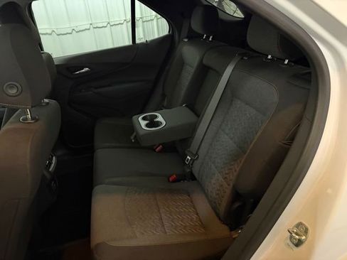 Used 2022 Chevrolet Equinox LT image 24