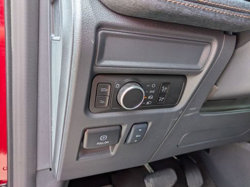 Certified 2025 Ford F150 Lightning Lariat AWD/4WD image 19