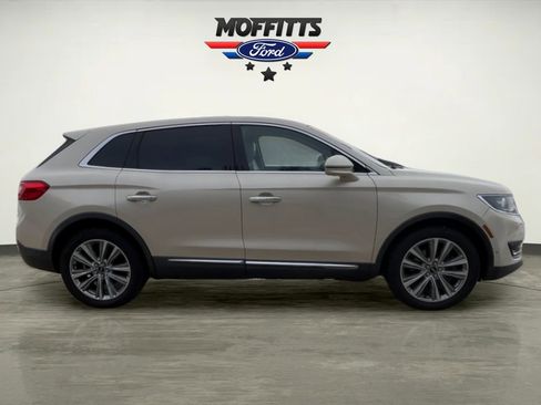 Used 2016 Lincoln MKX Reserve w/ Technology Package image 6