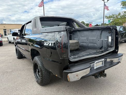 Used 2005 Chevrolet Avalanche Z71 w/ Preferred Equipment Group image 7