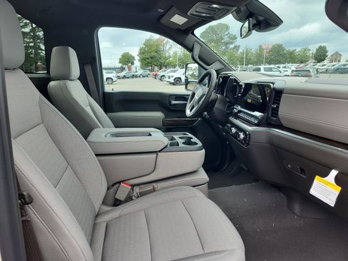 New 2026 GMC Sierra 3500 SLE image 9