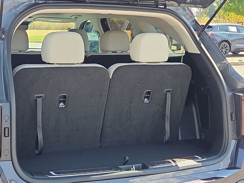 Used 2025 Kia Sorento S w/ Panoramic Sunroof Package AWD/4WD image 9