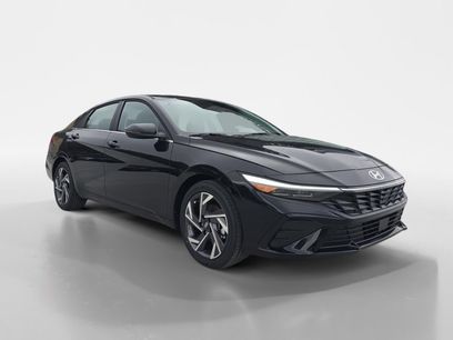 New 2026 Hyundai Elantra Limited w/ Cargo Package