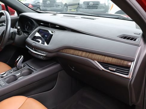 Used 2020 Cadillac XT4 Sport AWD/4WD image 12
