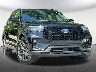 Certified 2025 Ford Explorer ST-Line w/ ST-Line Street Pack AWD/4WD video 2