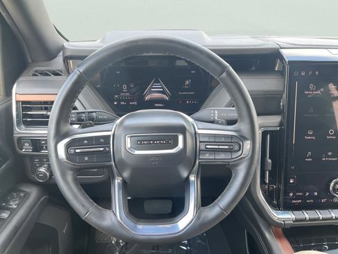 Used 2025 GMC Yukon Denali image 22