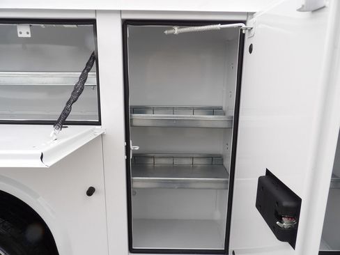 Used 2024 Ford E-350 and Econoline 350 Super Duty w/ Driver's Safety Package RWD image 54