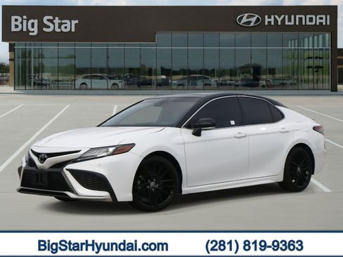 Used 2023 Toyota Camry XSE w/ Navigation Package image 1