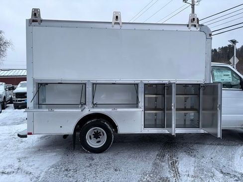 New 2026 Ford E-350 and Econoline 350 Super Duty w/ Power Equipment Group RWD image 28