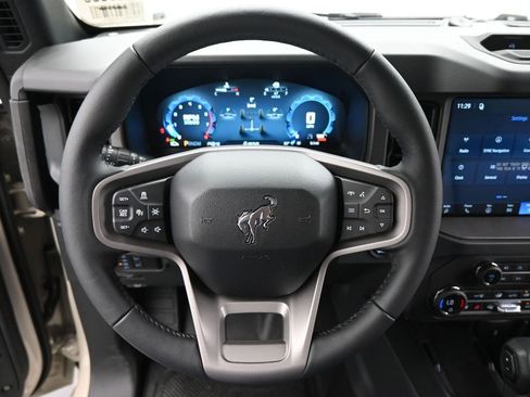 New 2026 Ford Bronco Badlands image 10