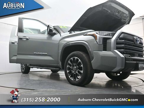 Used 2024 Toyota Tundra Limited AWD/4WD image 34
