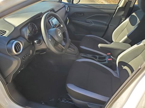 Used 2025 Nissan Versa S w/ Trunk Package image 13