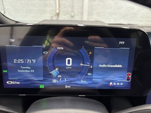 New 2026 Chevrolet Equinox EV LT image 35