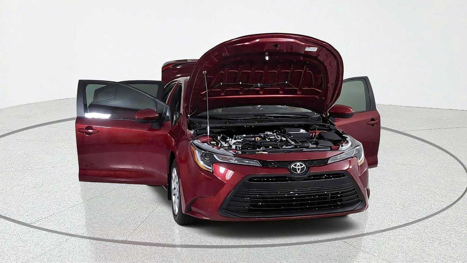 Used 2026 Toyota Corolla LE FWD image 9