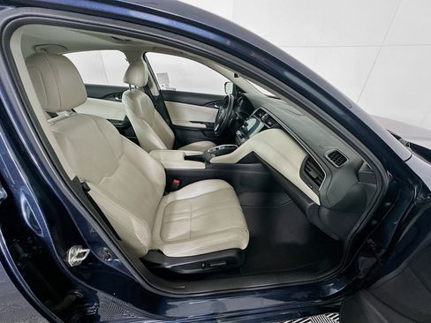 Used 2019 Honda Insight Touring image 30