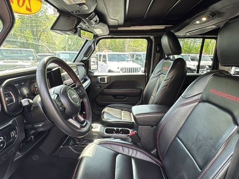 Certified 2024 Jeep Wrangler Unlimited Rubicon AWD/4WD image 14