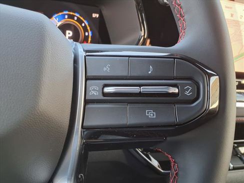 New 2025 Chevrolet Colorado Z71 w/ Midnight Edition image 16