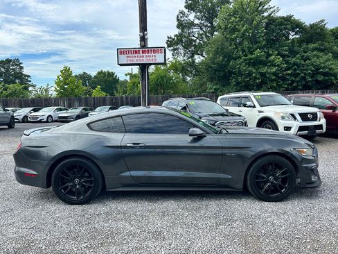 Used 2016 Ford Mustang GT RWD image 3