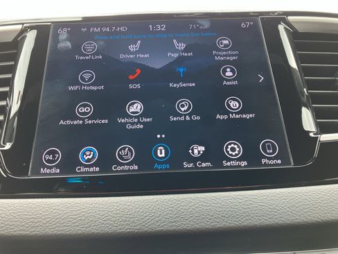 Used 2020 Chrysler Pacifica Touring-L Plus image 21