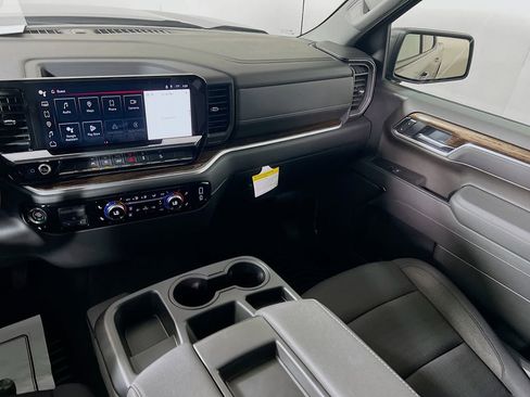 New 2026 GMC Sierra 1500 Elevation w/ X31 Off-Road Package AWD/4WD image 17