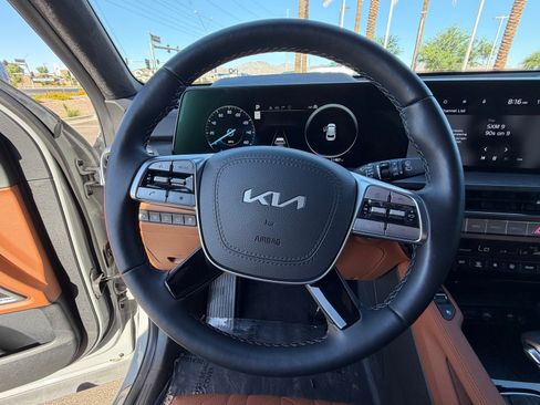 Certified 2025 Kia Telluride SX Prestige X-Line AWD/4WD image 22