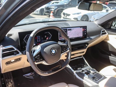 Used 2026 BMW 330i Sedan w/ Convenience Package RWD image 17