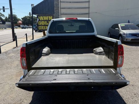 Used 2013 Nissan Frontier S RWD image 10