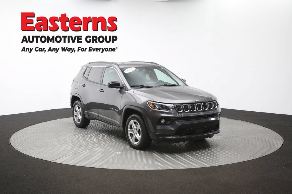 Used 2024 Jeep Compass Latitude AWD/4WD image 50