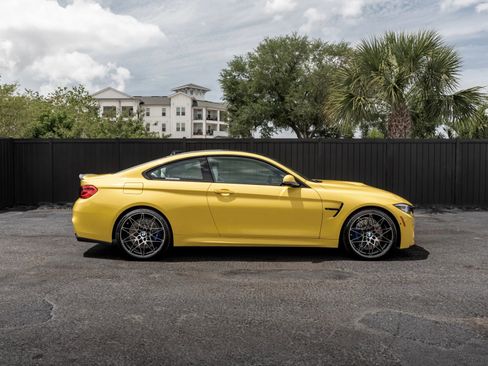 Used 2019 BMW M4 Coupe w/ Competition Package image 2