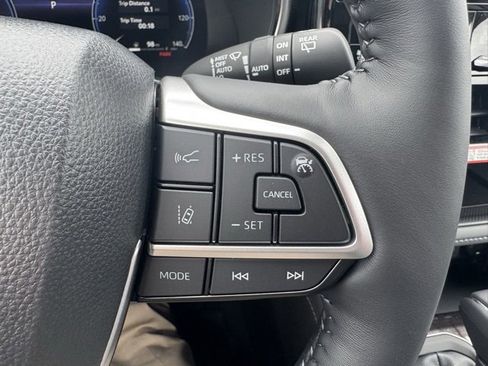 New 2026 Toyota Highlander Platinum image 25