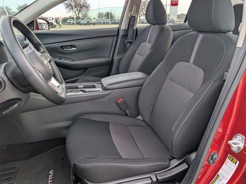 Certified 2025 Nissan Sentra SV image 25