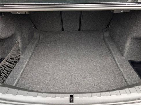 Used 2025 BMW 330i Sedan w/ M Sport Package image 6