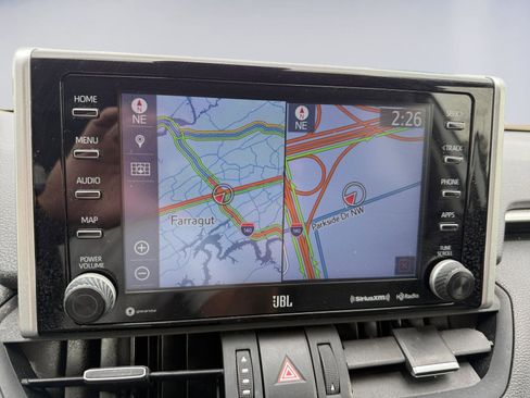 Used 2019 Toyota RAV4 Limited FWD image 31
