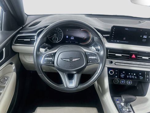 Used 2025 Genesis G70 2.5T RWD image 18