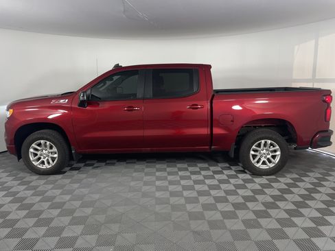 Used 2025 Chevrolet Silverado 1500 RST w/ Z71 Off-Road Package AWD/4WD image 2