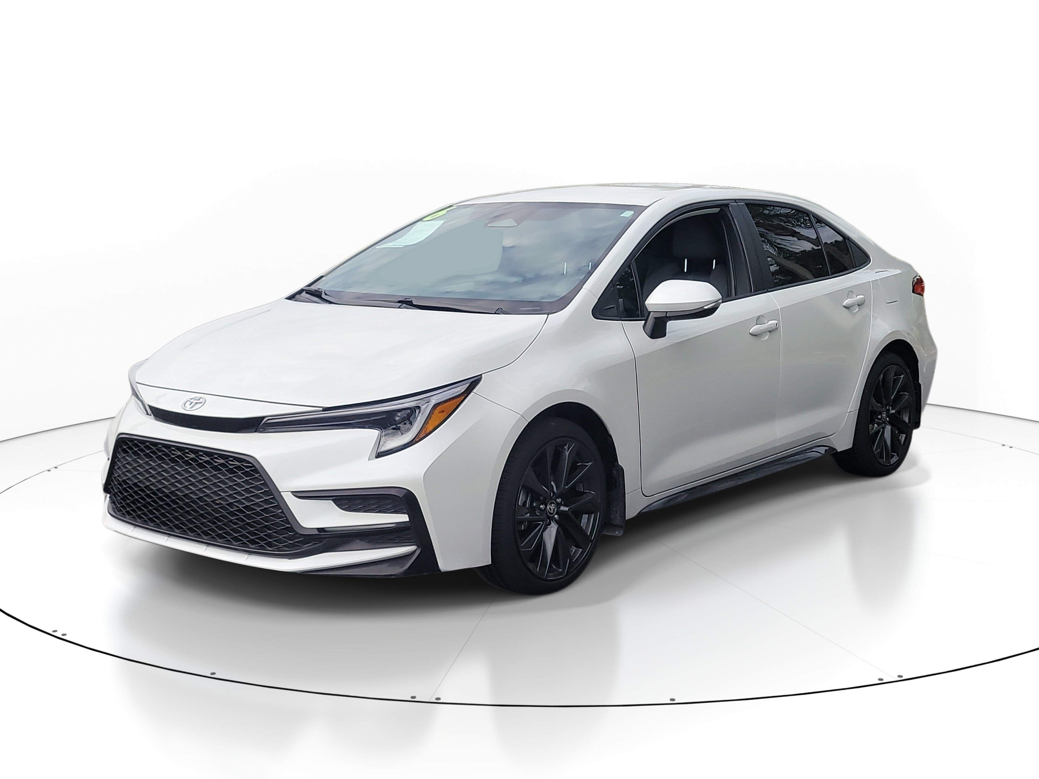 Certified 2026 Toyota Corolla SE FWD image 3
