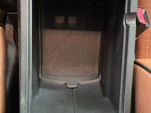 Used 2012 Jeep Grand Cherokee Overland image 17