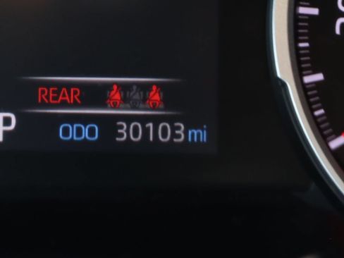 Used 2021 Toyota RAV4 LE w/ Carpet Mat Package (TMS) AWD/4WD image 22