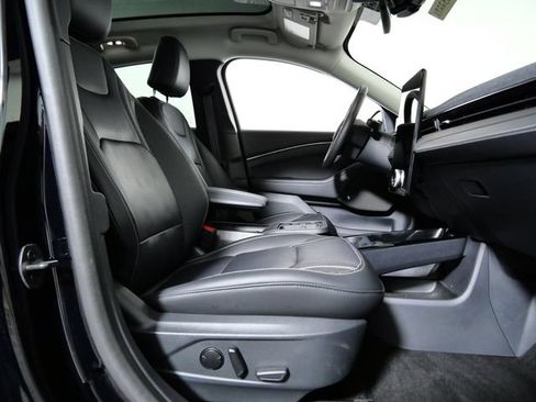 Certified 2025 Ford Mustang Mach-E Premium RWD image 10