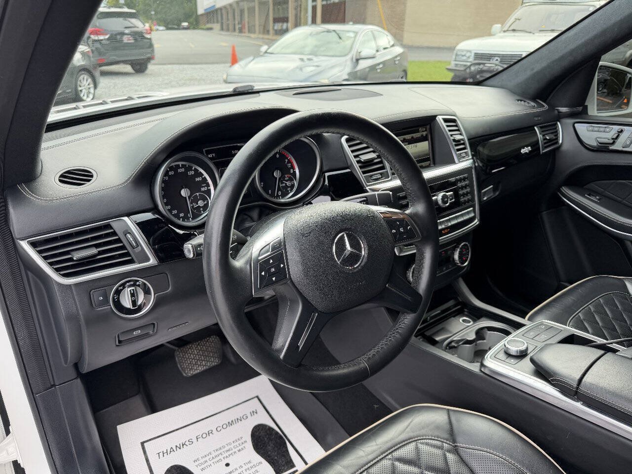 Used 2014 Mercedes-Benz GL 550 4MATIC image 10